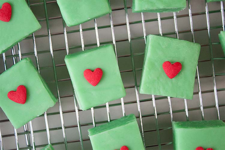 overhead view of grinch fudge finished on a wire rack and ready to serve